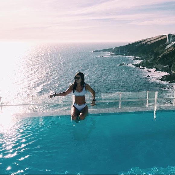 Meet your Posher, Emily - Picture 3 of 9